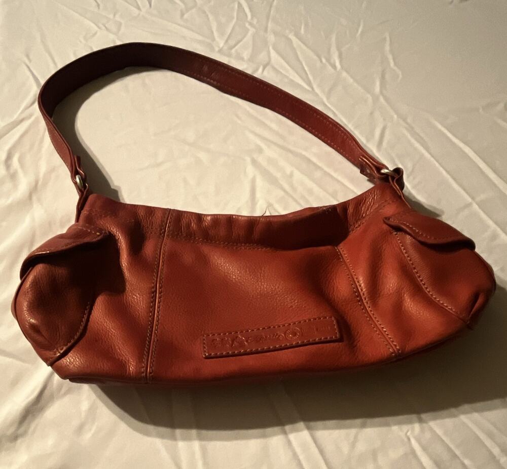 Fossil Red Pebbled Zip Shoulder Bag w/ Inner Pockets Lined Silver HW